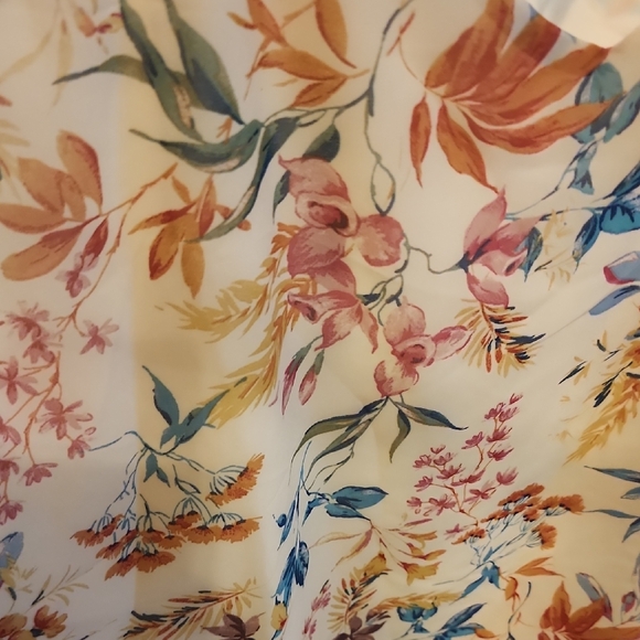 Torrid Floral Camisole in Multicolor - Picture 3 of 5